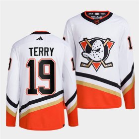 Wholesale Cheap Men\'s Anaheim Ducks #19 Troy Terry White 2022-23 Reverse Retro Stitched Jersey
