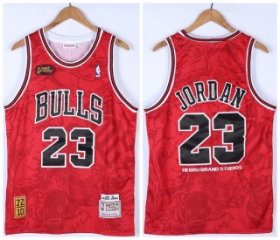 Wholesale Cheap Men\'s Red Chicago Bulls #23 Michael Jordan 1995-96 Throwback Stitched Jersey
